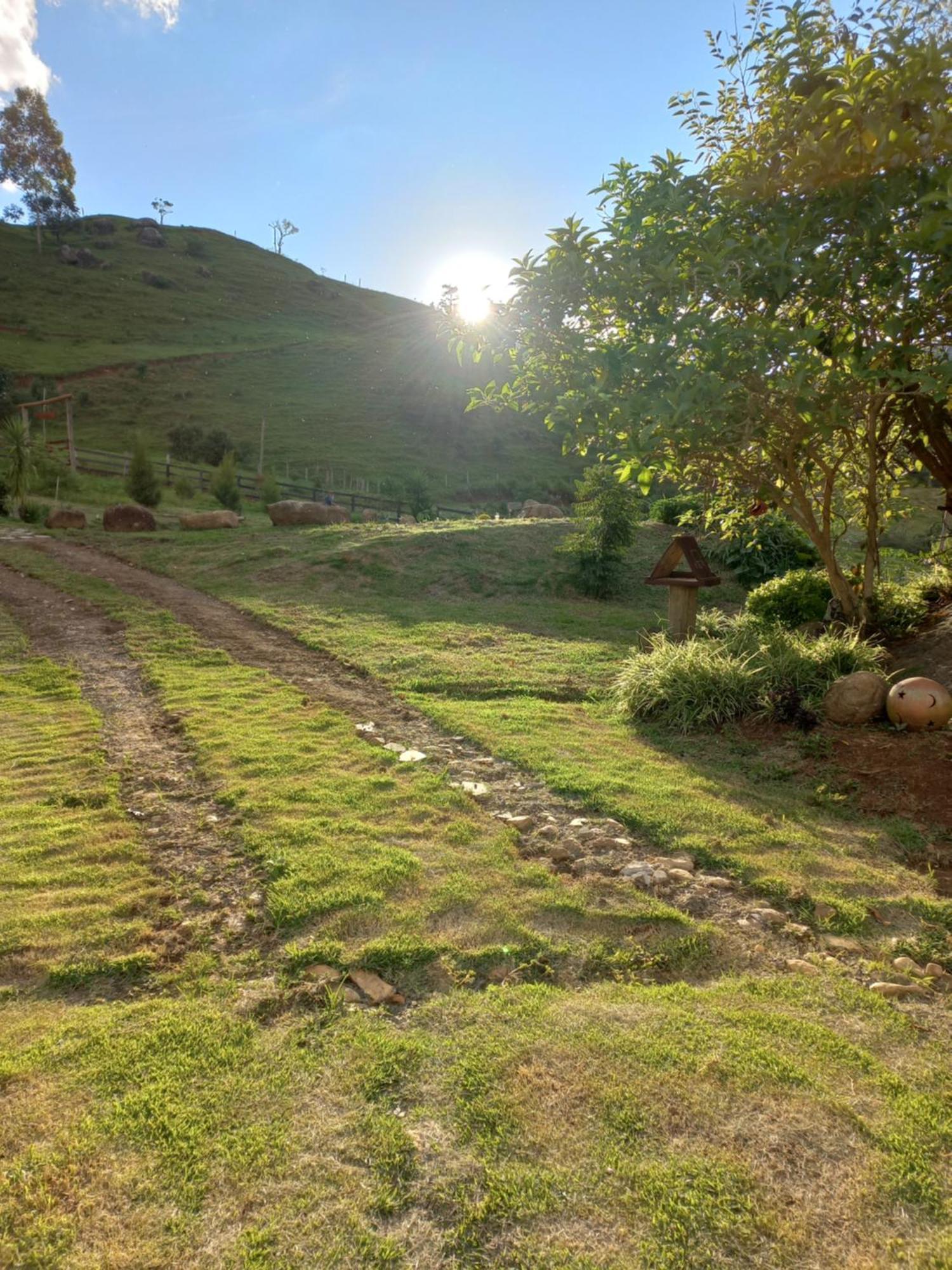 Chale Araucaria- Vale Das Pedras Mg Sapucaí-Mirim Eksteriør bilde